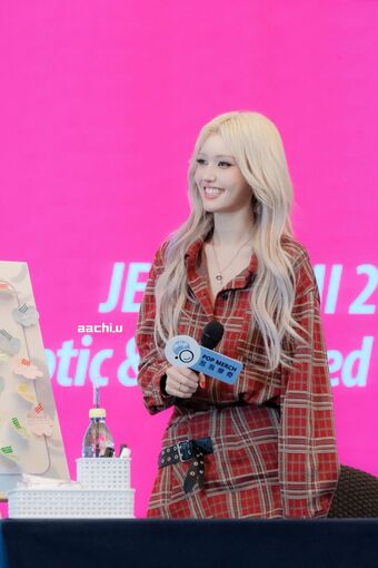 Jeon Somi/ENNIK SOMI Nude Leaks OnlyFans Photo 30