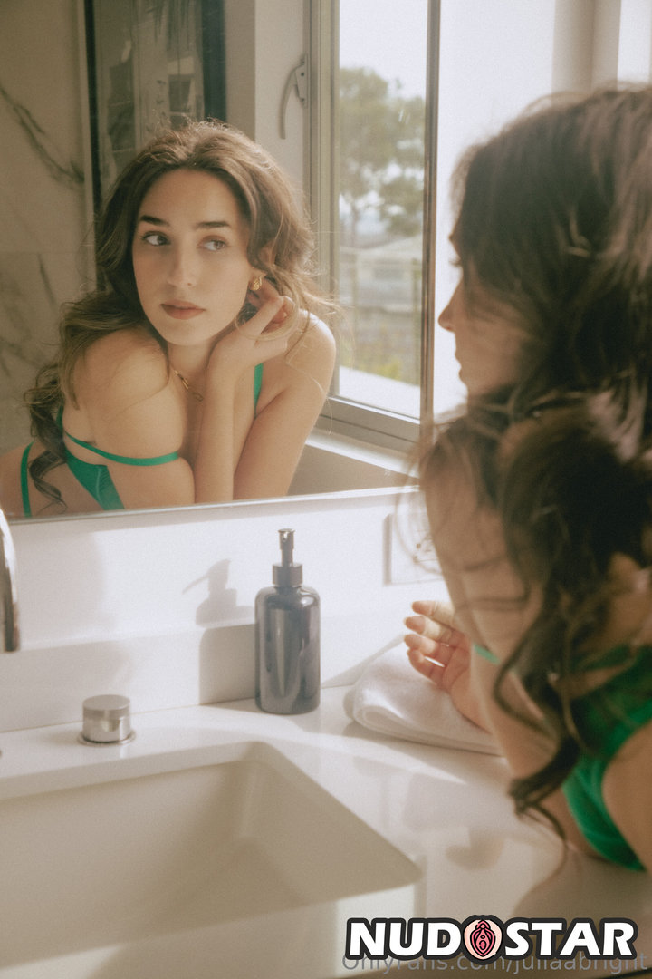 Juliaabright Leaked Photo 12