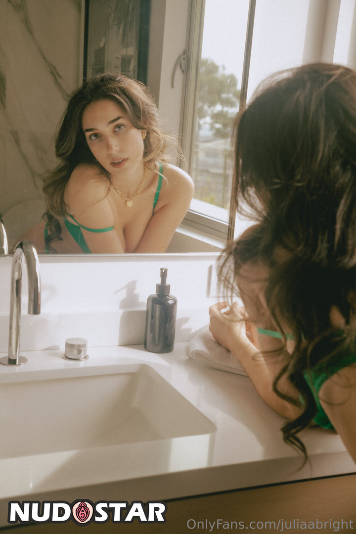 Juliaabright Leaked Photo 10