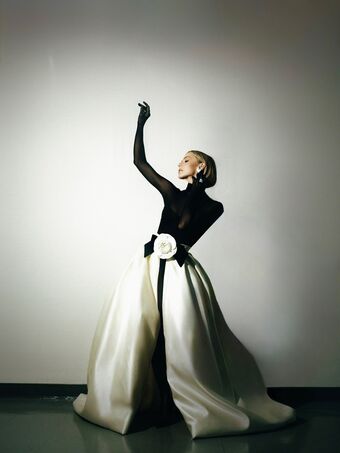 Julianne-Hough Nude Leaks OnlyFans Photo 471