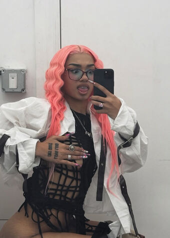 K3 Nude Leaks OnlyFans Photo 1