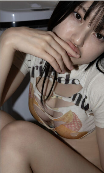 Kanamaru Saki Nude Leaks OnlyFans Photo 1