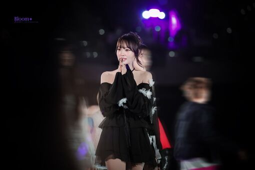 Kim Chaewon Nude Leaks OnlyFans Photo 398