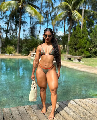 Larissa Felix Nude Leaks OnlyFans Photo 37