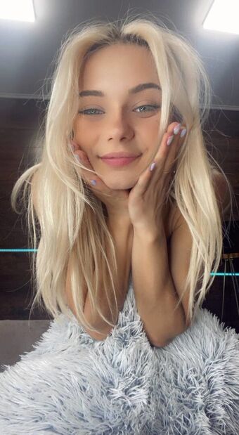 Lil Phoebe Nude Leaks OnlyFans Photo 5