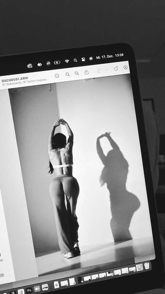 Lisa del Piero Nude Leaks OnlyFans Photo 367