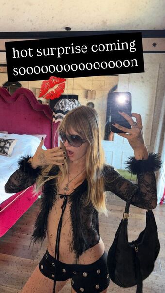 Victoria-de-angelis Nude Leaks OnlyFans Photo 791