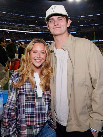 Miranda McKeon Nude Leaks OnlyFans Photo 18