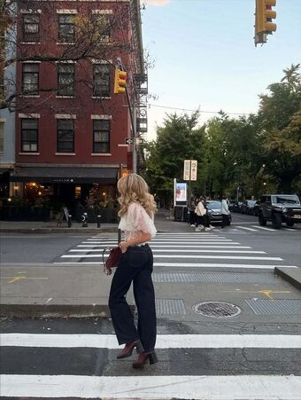 Miranda McKeon Nude Leaks OnlyFans Photo 19