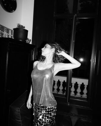 Mouni Roy Nude Leaks OnlyFans Photo 35