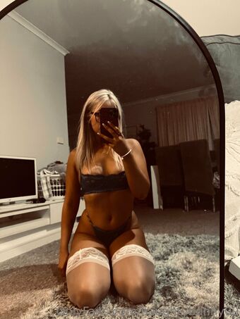 naughtybunny09 Nude Leaks OnlyFans Photo 37