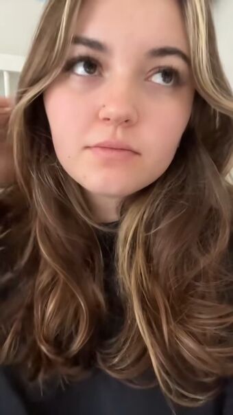 niaelsien Nude Leaks OnlyFans Photo 2