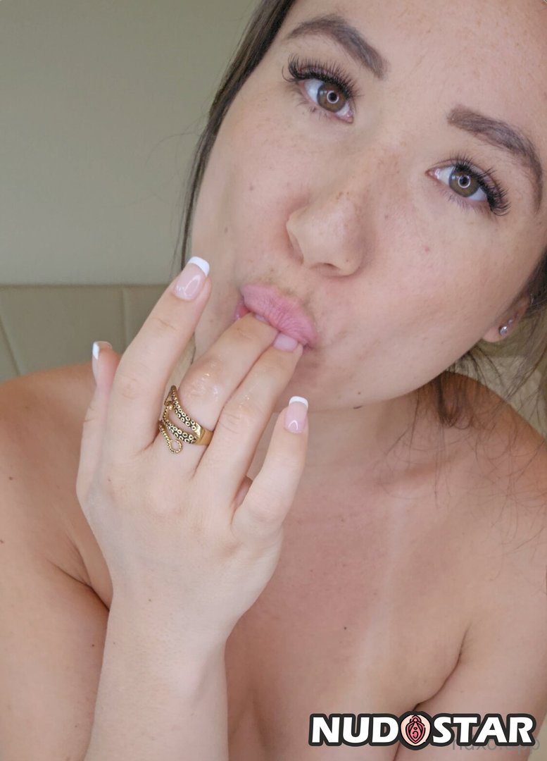 Nikkidavisxo Leaked Photo 12