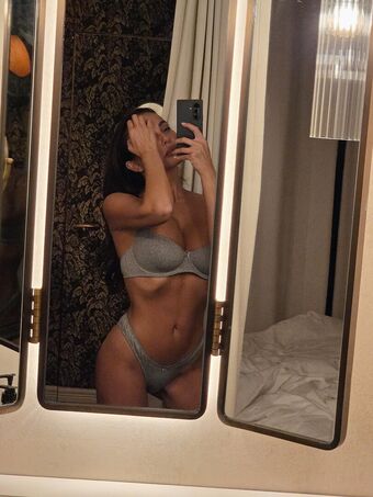 Nikoleta Lozanova Nude Leaks OnlyFans Photo 18