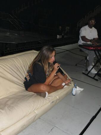 Tate McRae Nude Leaks OnlyFans Photo 997