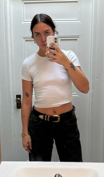 The Beaches Nude Leaks OnlyFans Photo 32