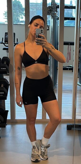 The Beaches Nude Leaks OnlyFans Photo 33