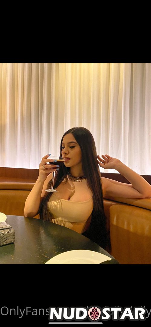 Thedailydolly Leaked Photo 15