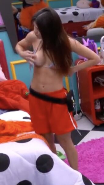 Vitoria Strada Nude Leaks OnlyFans Photo 11