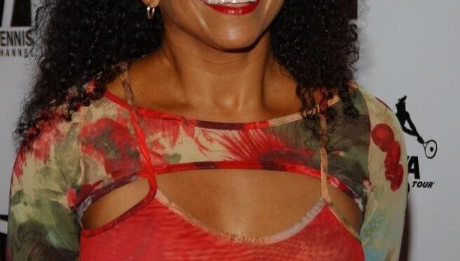 Rae Dawn Chong Nude & Sexy Collection (11 Photos)