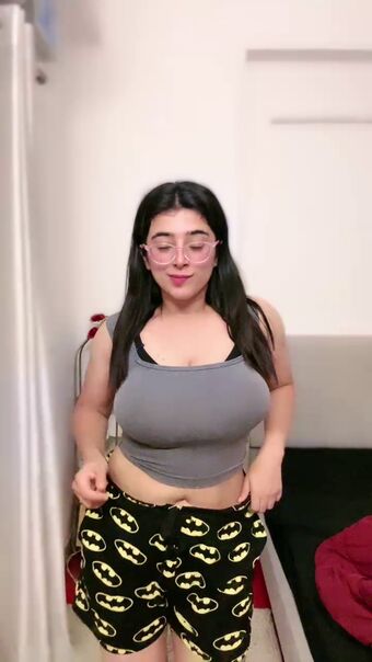 Apoorva Bhalla Nude Leaks OnlyFans Photo 94