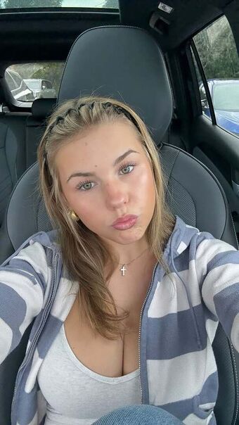 Ariana White Nude Leaks OnlyFans Photo 200