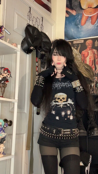 ashisbees Nude Leaks OnlyFans Photo 221