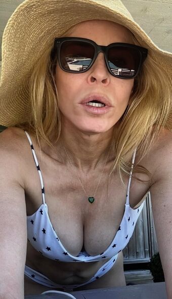 Chelsea Handler Nude Leaks OnlyFans Photo 66