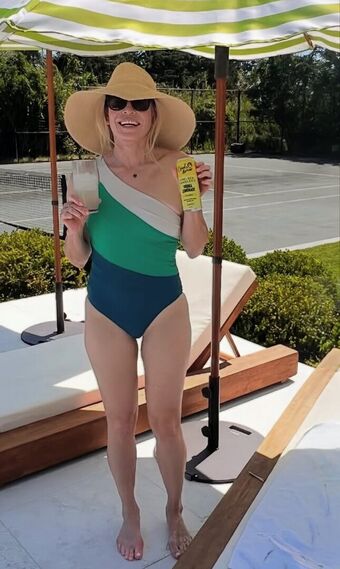 Chelsea Handler Nude Leaks OnlyFans Photo 65