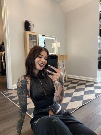 Claire Estabrook Nude Leaks OnlyFans Photo 47