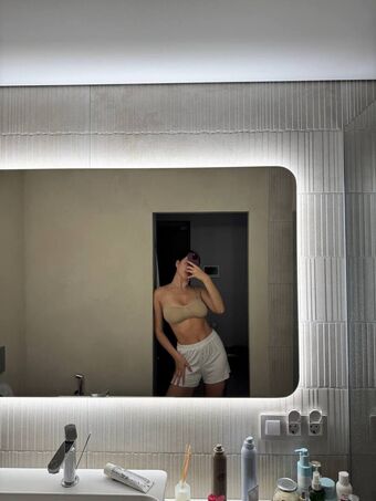 Dasha Baieva Nude Leaks OnlyFans Photo 39