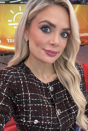 Ellie Costello Nude Leaks OnlyFans Photo 18