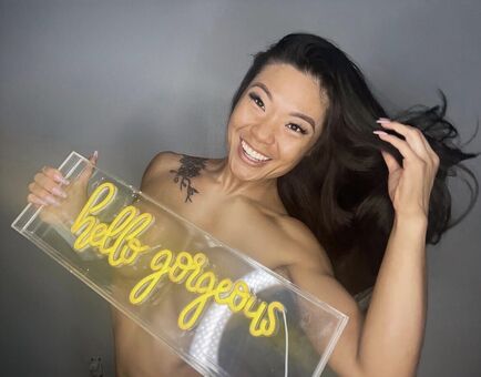 Emily Kristie Nude Leaks OnlyFans Photo 19