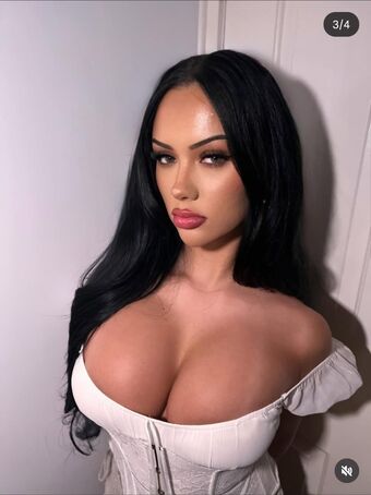 Giafllame Nude Leaks OnlyFans Photo 32