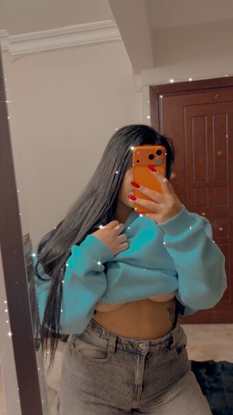 Gozde Akgun Nude Leaks OnlyFans Photo 3