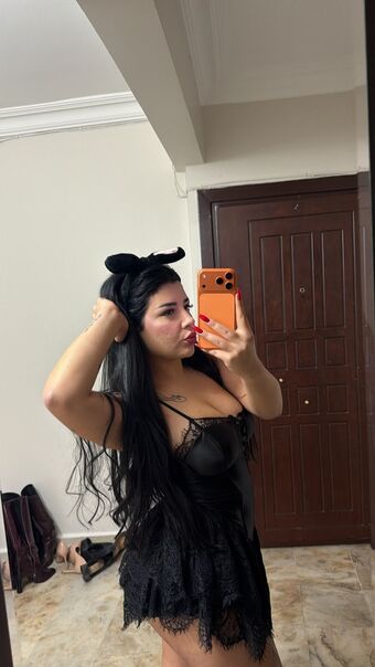 Gozde Akgun Nude Leaks OnlyFans Photo 2