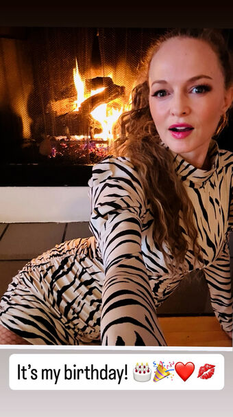 Heather Graham Nude Leaks OnlyFans Photo 76