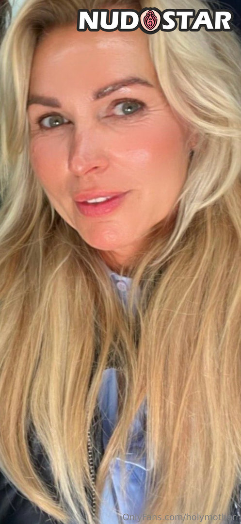 Holymotherr Leaked Photo 16