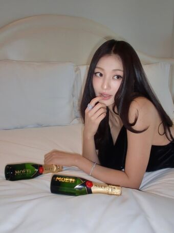 Jihyo Nude Leaks OnlyFans Photo 357