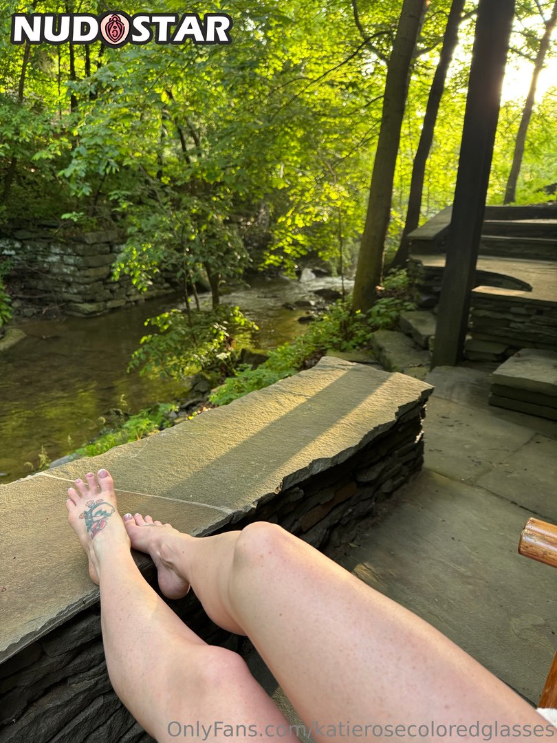 Katierosecoloredglasses Leaked Photo 24