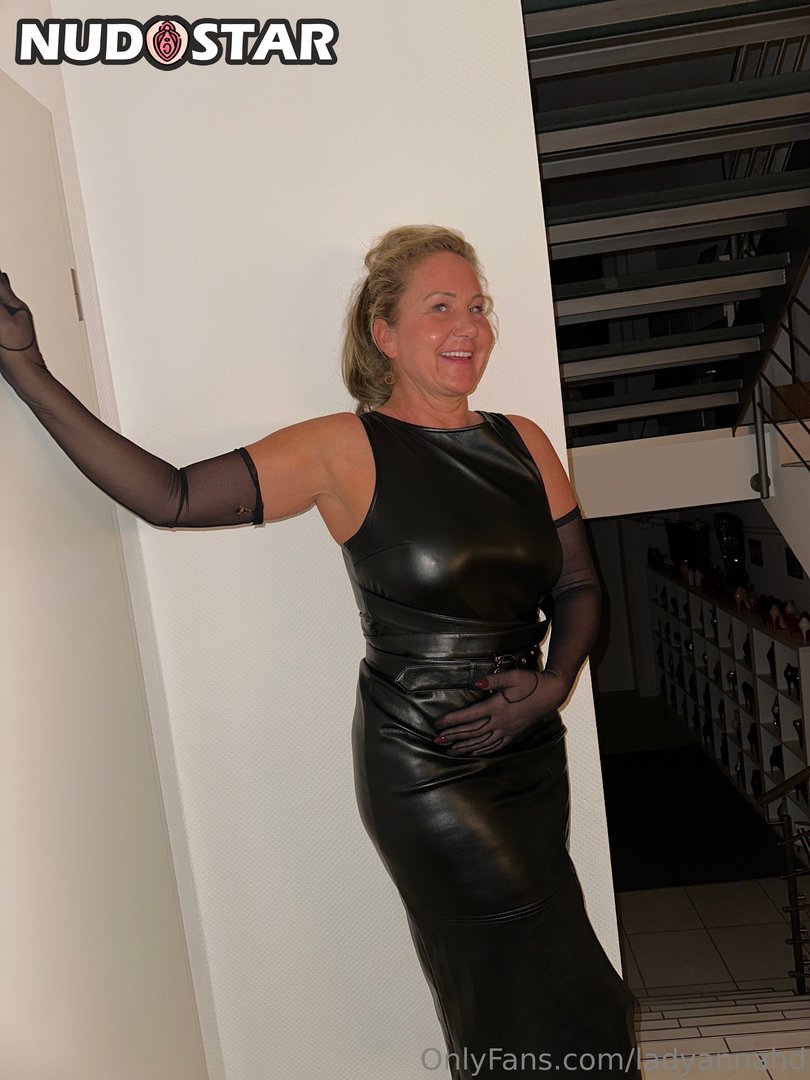 Ladyannahd Leaked Photo 9