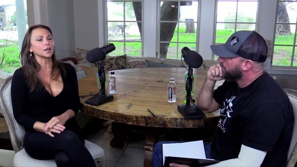 Lara Logan Nude Leaks OnlyFans Photo 4