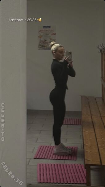 Lucy Fischer Nude Leaks OnlyFans Photo 6