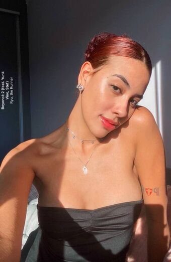 Magrinha Siliconada Nude Leaks OnlyFans Photo 17