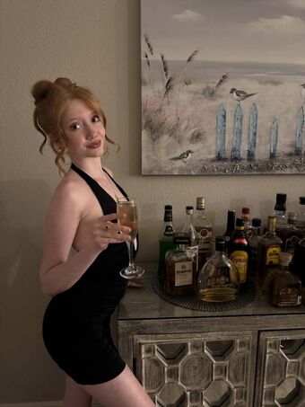 Makenna Kelly / Lifewithmak Nude Leaks OnlyFans Photo 26