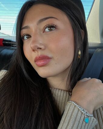 Miku Martineau Nude Leaks OnlyFans Photo 23