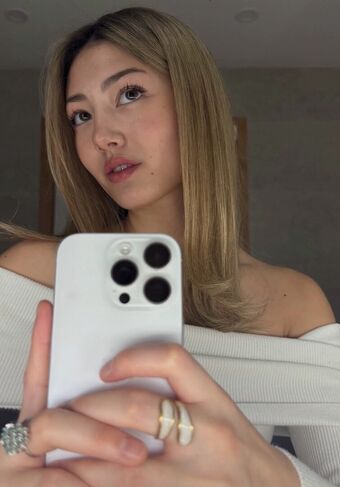 Miku Martineau Nude Leaks OnlyFans Photo 34