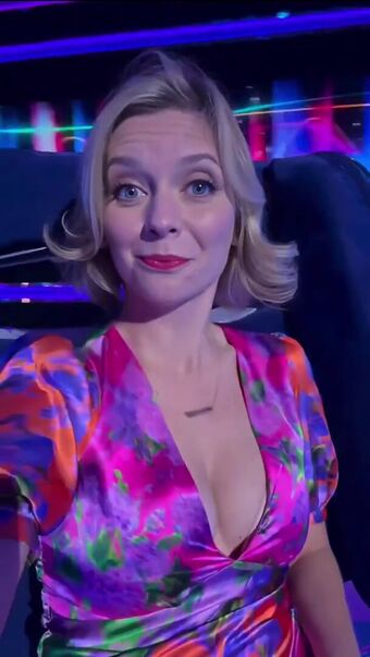 Rachel Riley Nude Leaks OnlyFans Photo 137