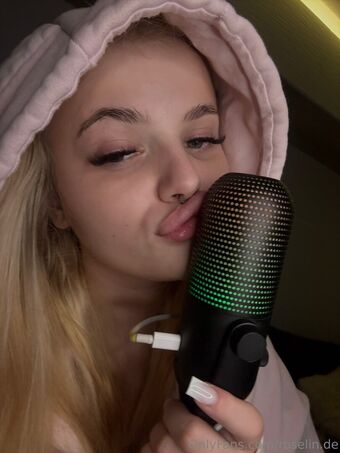 Roselin.de Nude Leaks OnlyFans Photo 105