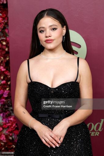 Sarah Jeffery Nude Leaks OnlyFans Photo 93
